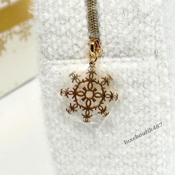 CHANEL HOLIDAY WOVEN MAKEUP LARGE POUCH BAG ONLY 2024 SNOWFLAKE CHARM NEW W/BOX - Picture 2 of 8